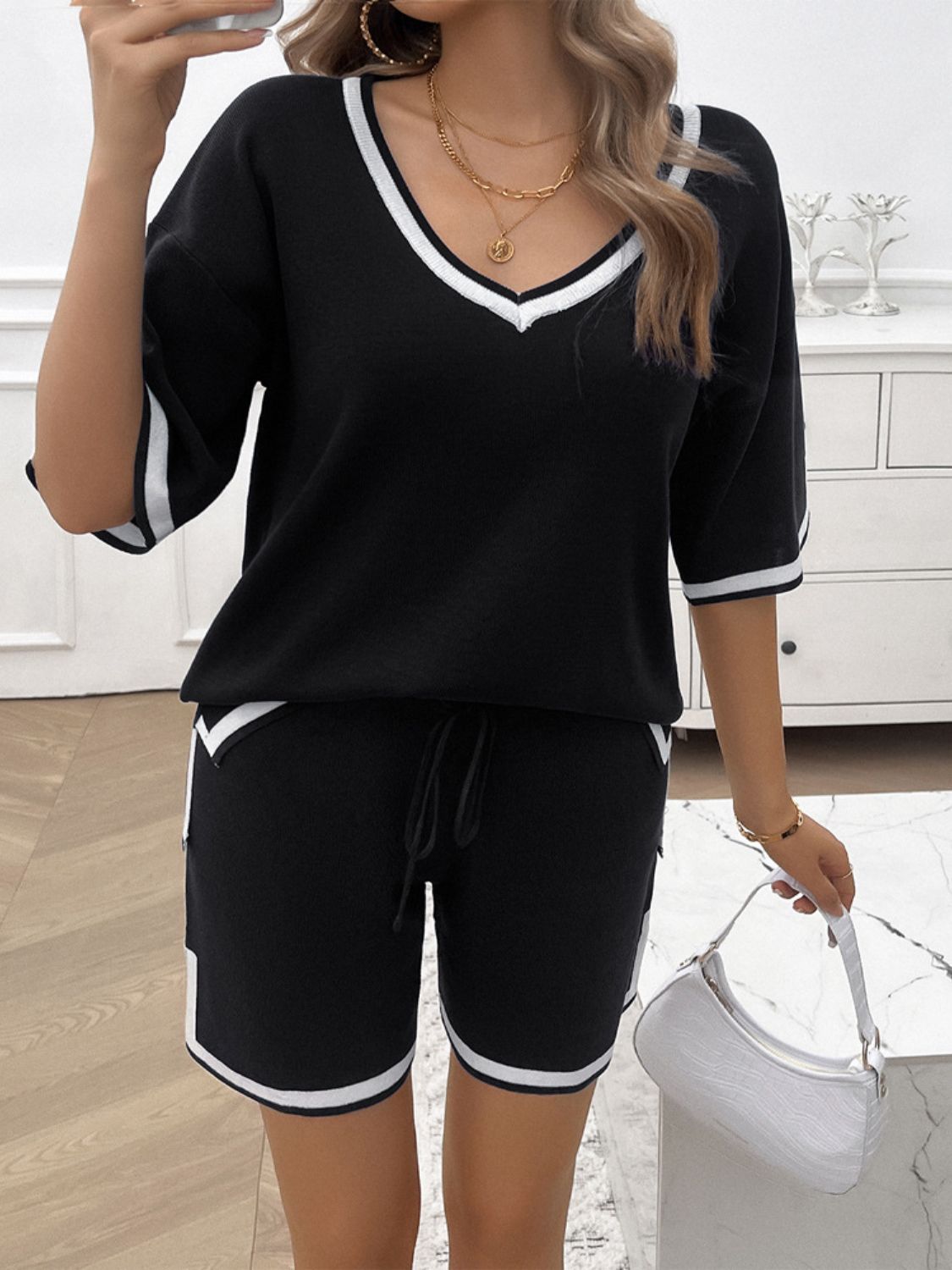 Contrast Trim V-Neck Top and Shorts Set